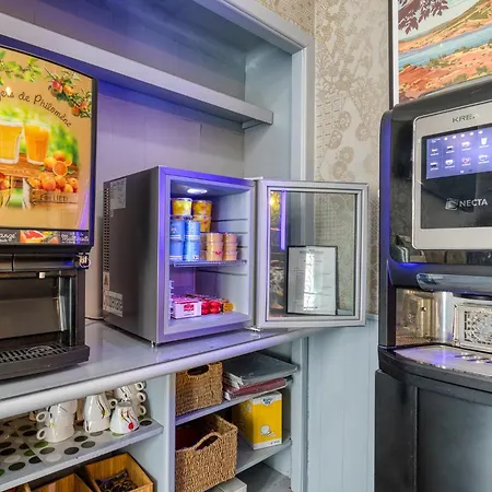 Mistral Comedie Saint Roch Отель Монпелье