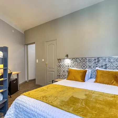 Mistral Comedie Saint Roch 2*