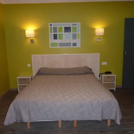 Отель Mistral Comedie Saint Roch 2*