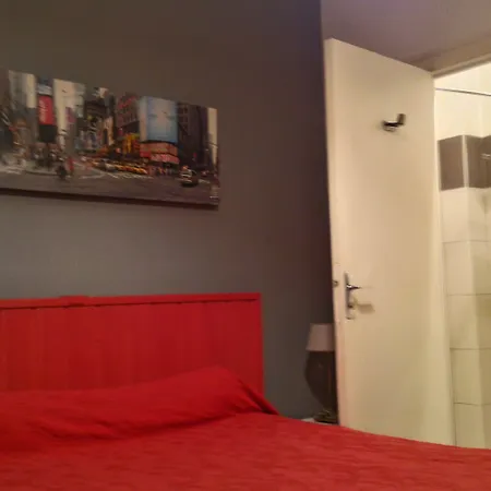 Mistral Comedie Saint Roch Отель Монпелье