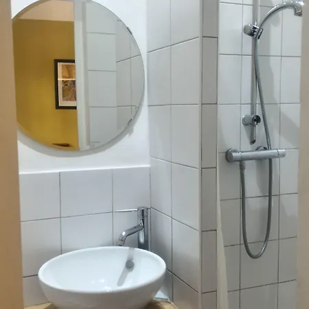 Mistral Saint Roch Hotell 2*