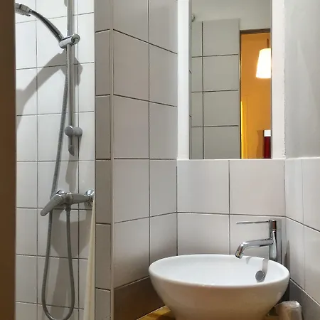 Mistral Comedie Saint Roch Отель 2*