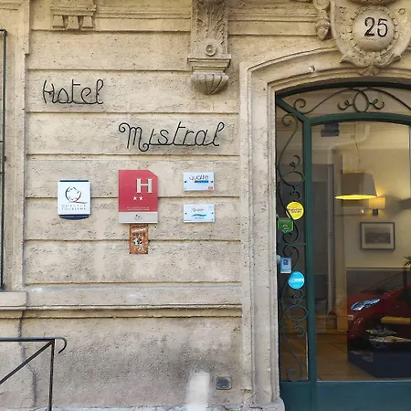 Mistral Comedie Saint Roch Отель
