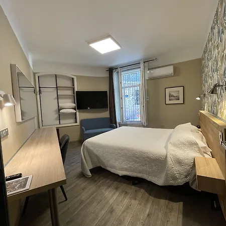 Отель Mistral Comedie Saint Roch Монпелье