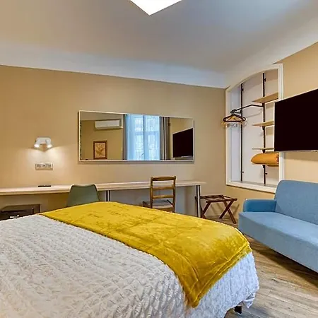 Mistral Saint Roch Hotel 2*