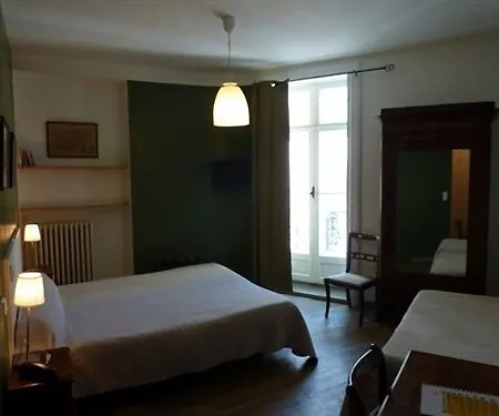 Mistral Comedie Saint Roch 2* Montpellier