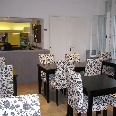 Mistral Comedie Saint Roch 2*